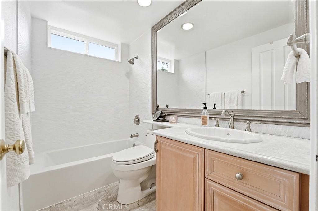 980 S Rutgers Circle