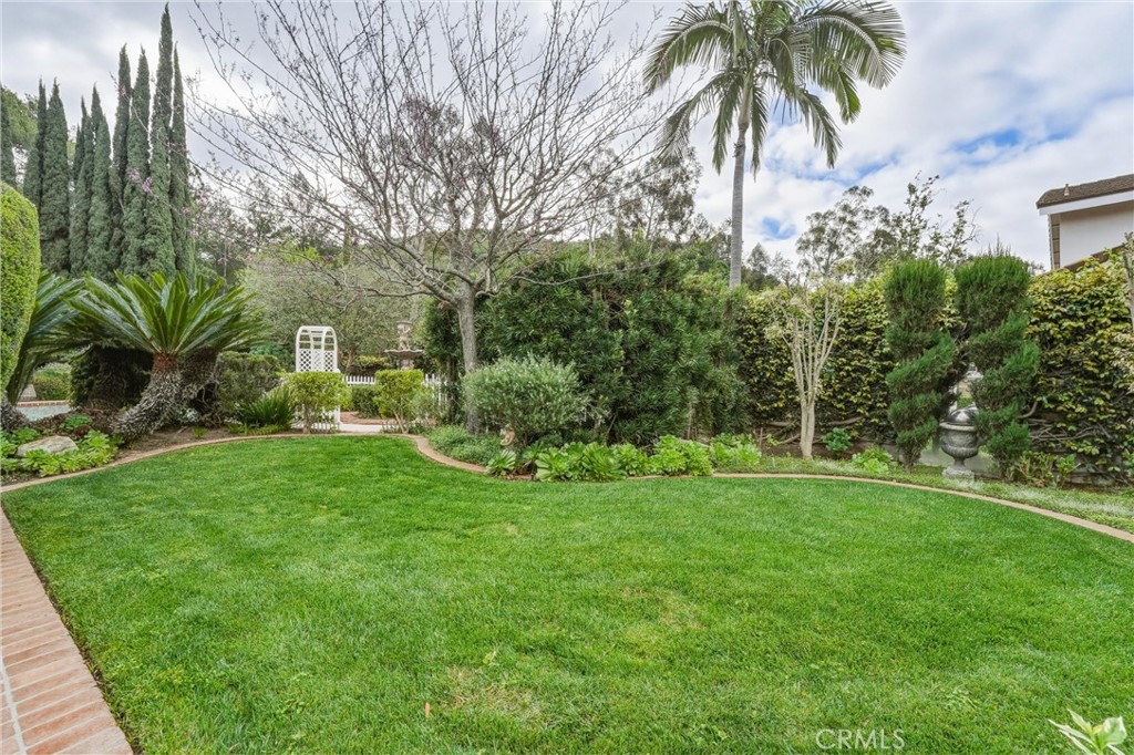 980 S Rutgers Circle