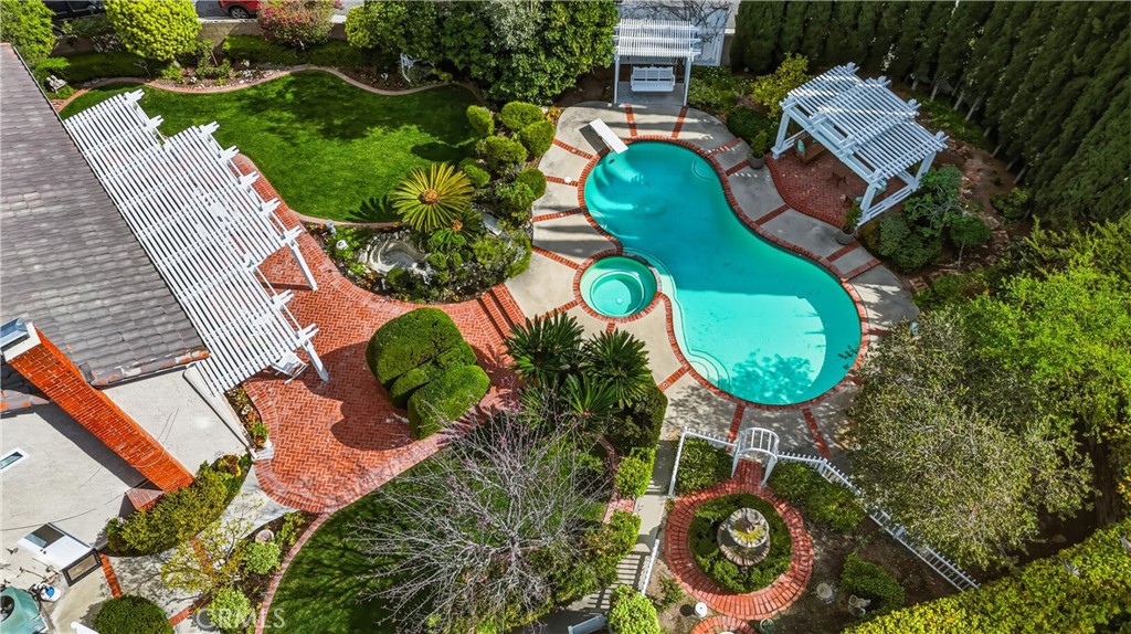 980 S Rutgers Circle