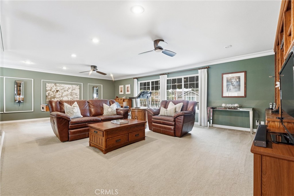 980 S Rutgers Circle