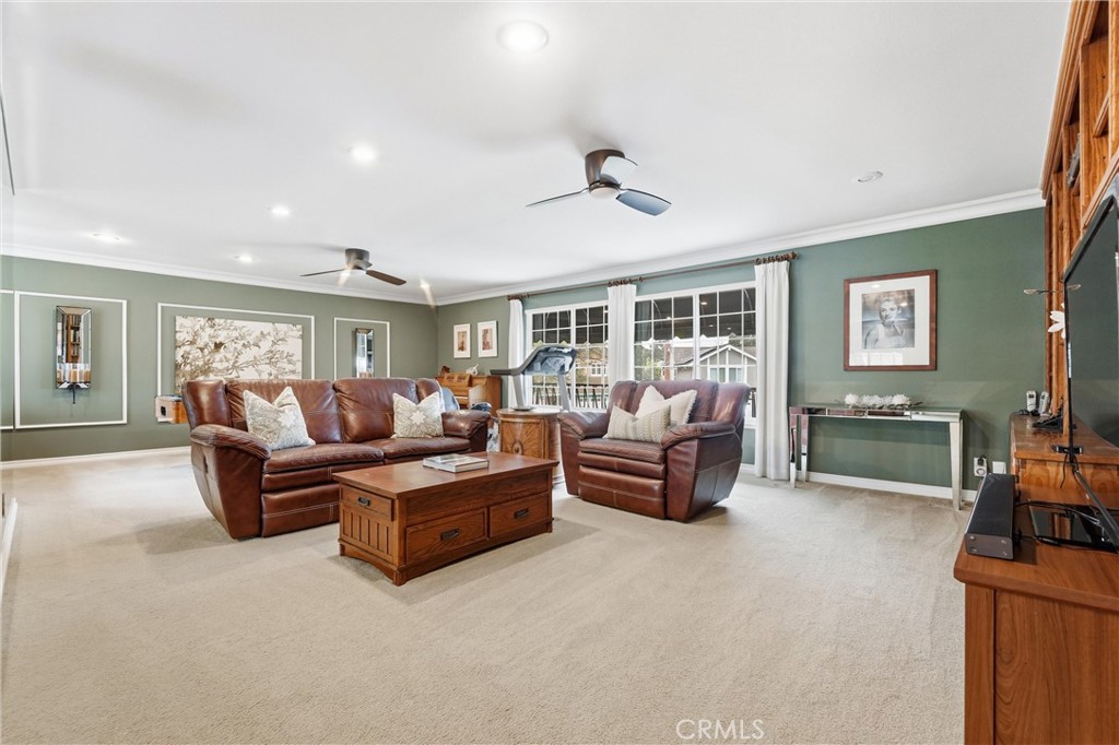 980 S Rutgers Circle