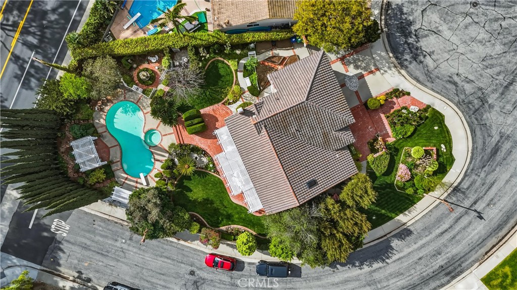 980 S Rutgers Circle