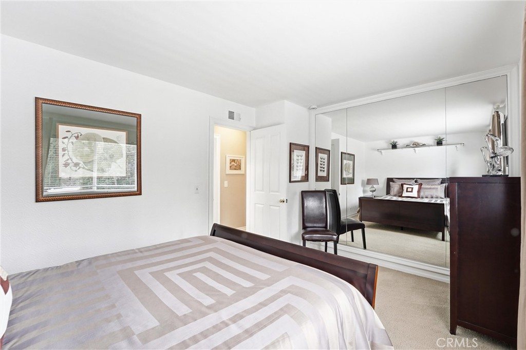 980 S Rutgers Circle