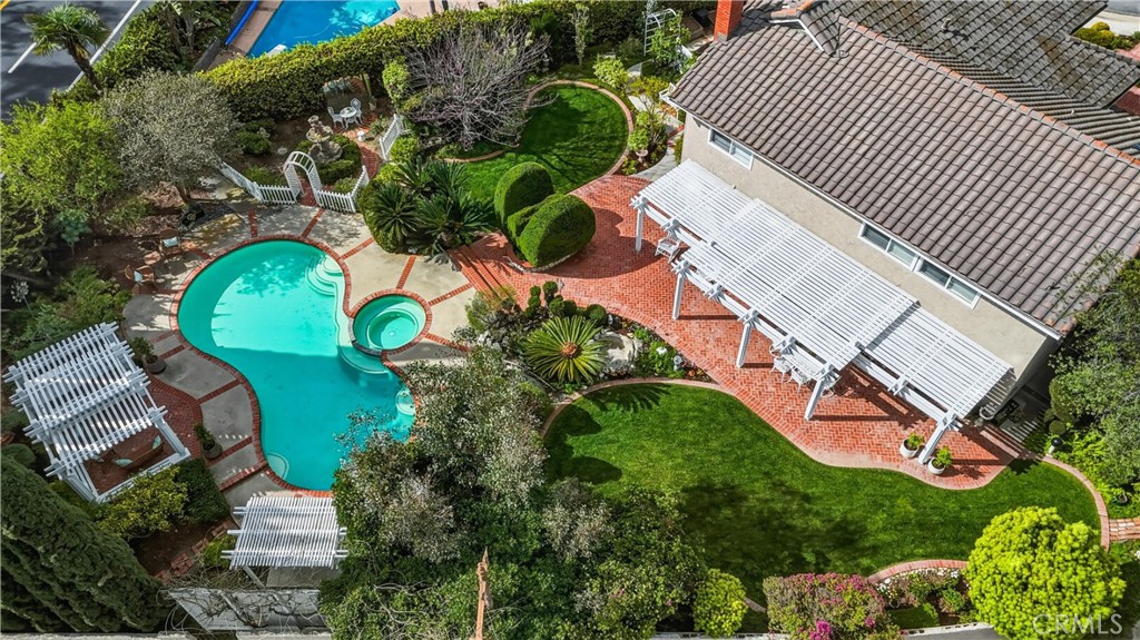 980 S Rutgers Circle