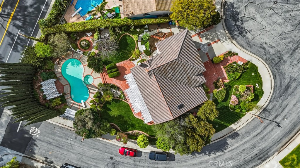 980 S Rutgers Circle