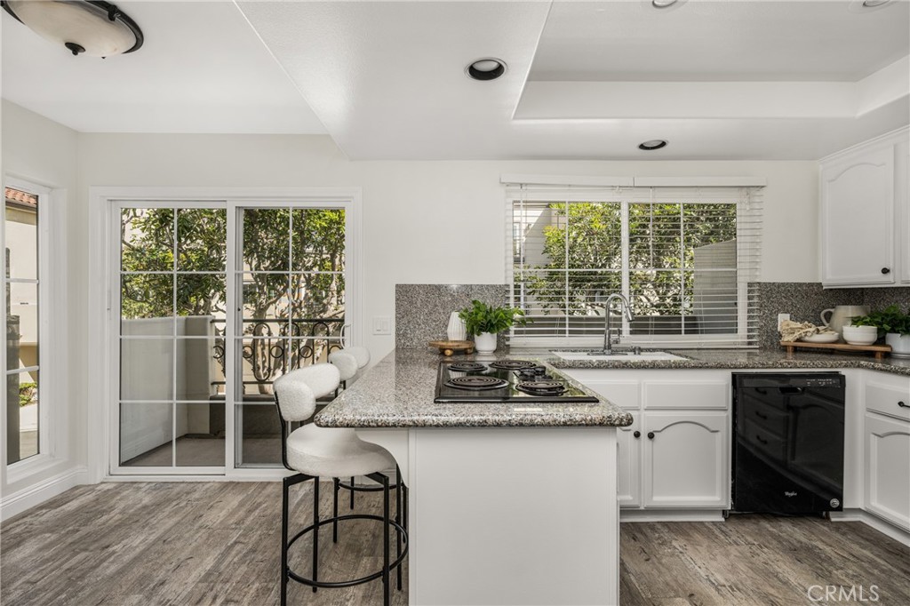 19275 Meadowood Circle