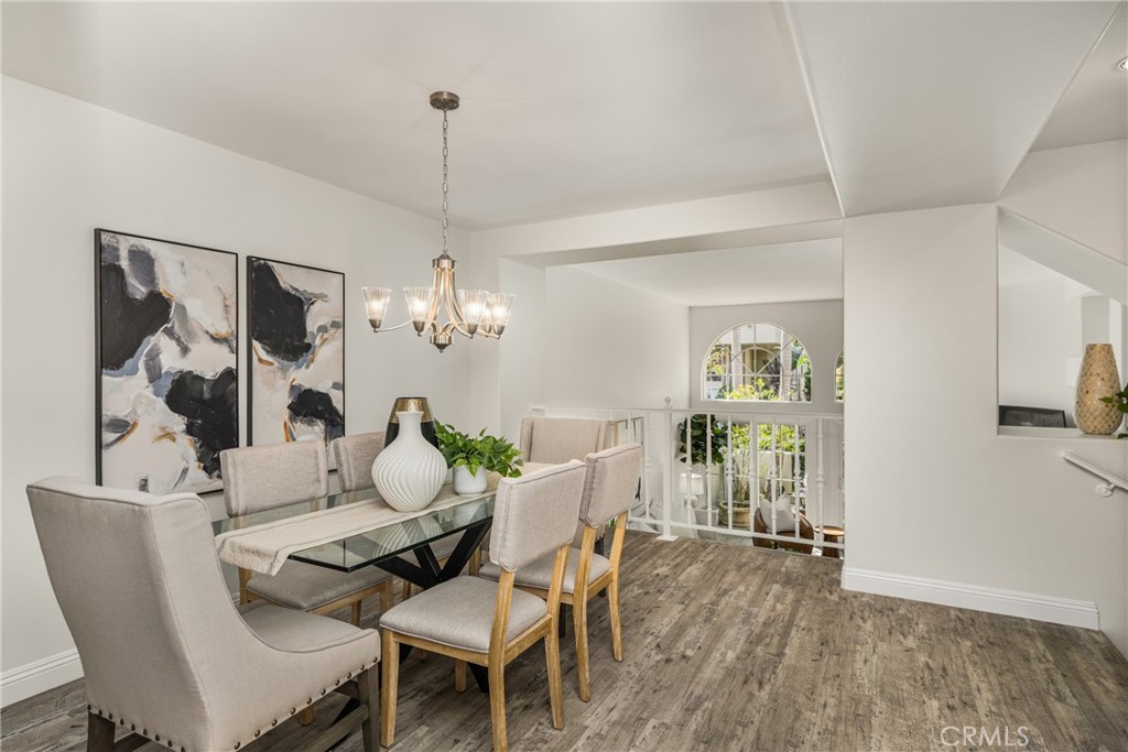 19275 Meadowood Circle