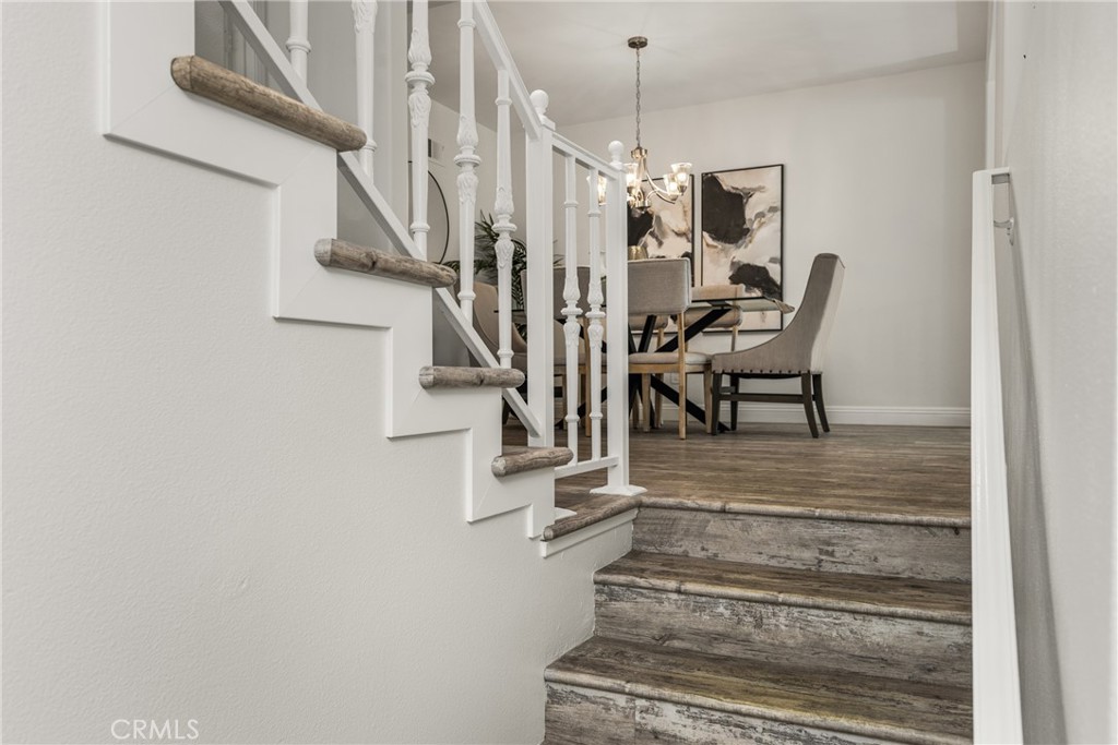 19275 Meadowood Circle