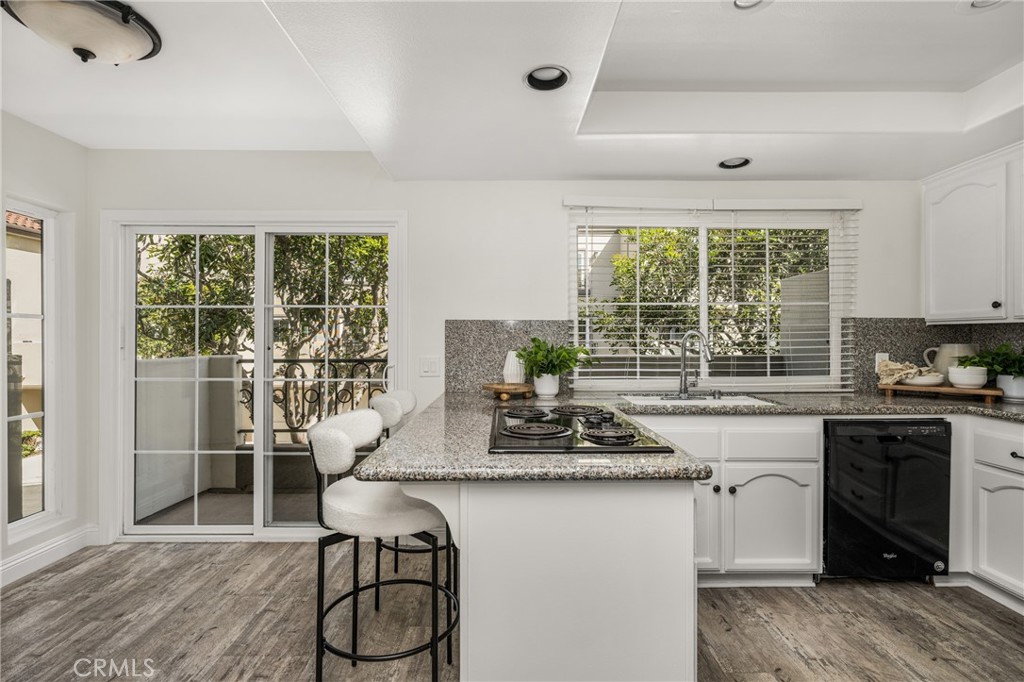 19275 Meadowood Circle