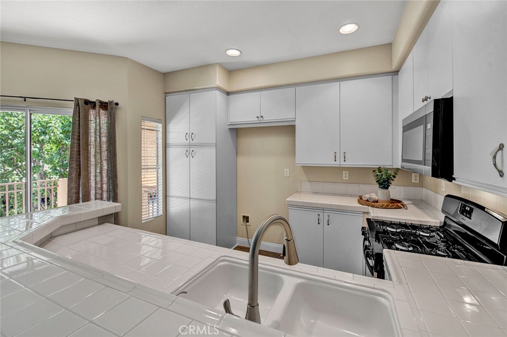 1292 S Country Glen Way