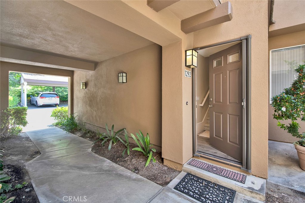 1292 S Country Glen Way