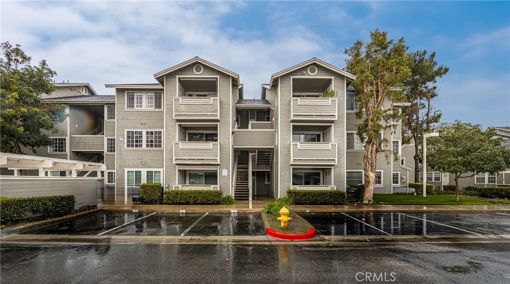 3500 S Greenville Street G20