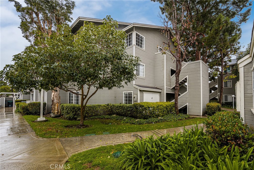 3500 S Greenville Street G20