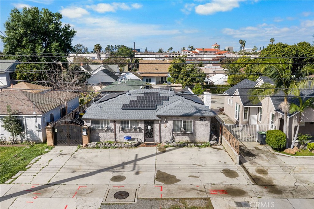 626 N Grand