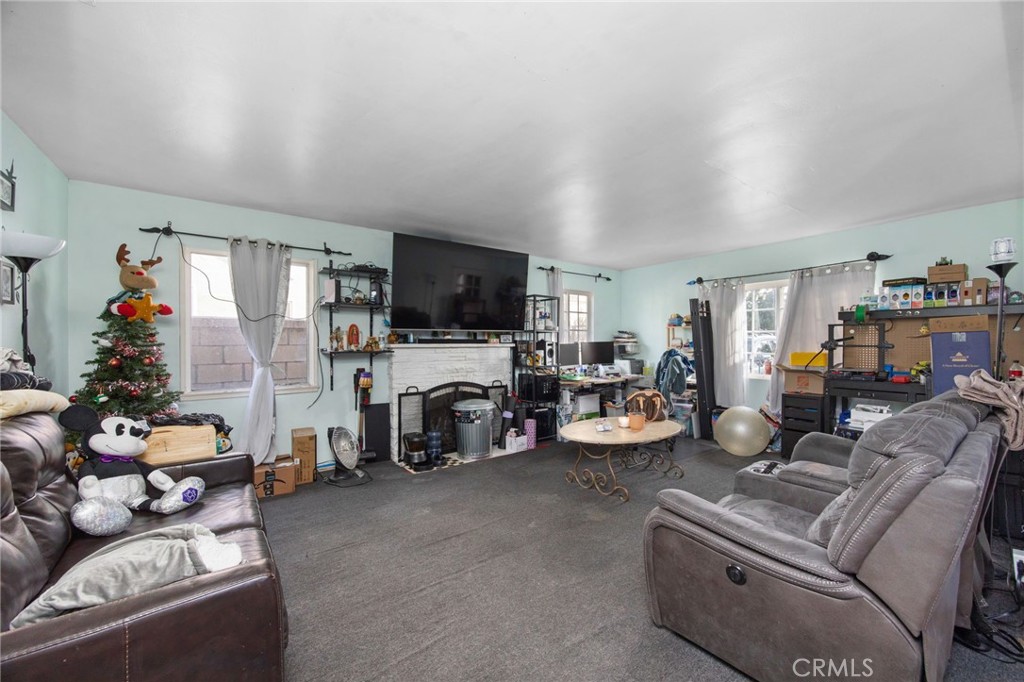 626 N Grand