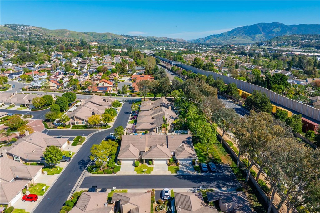 5380 Via De La Zorra