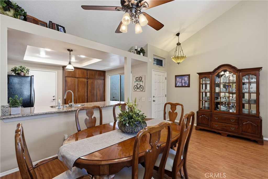 5380 Via De La Zorra