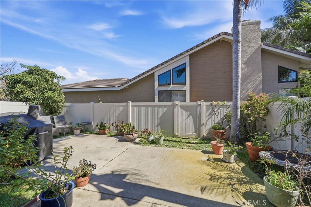 5380 Via De La Zorra