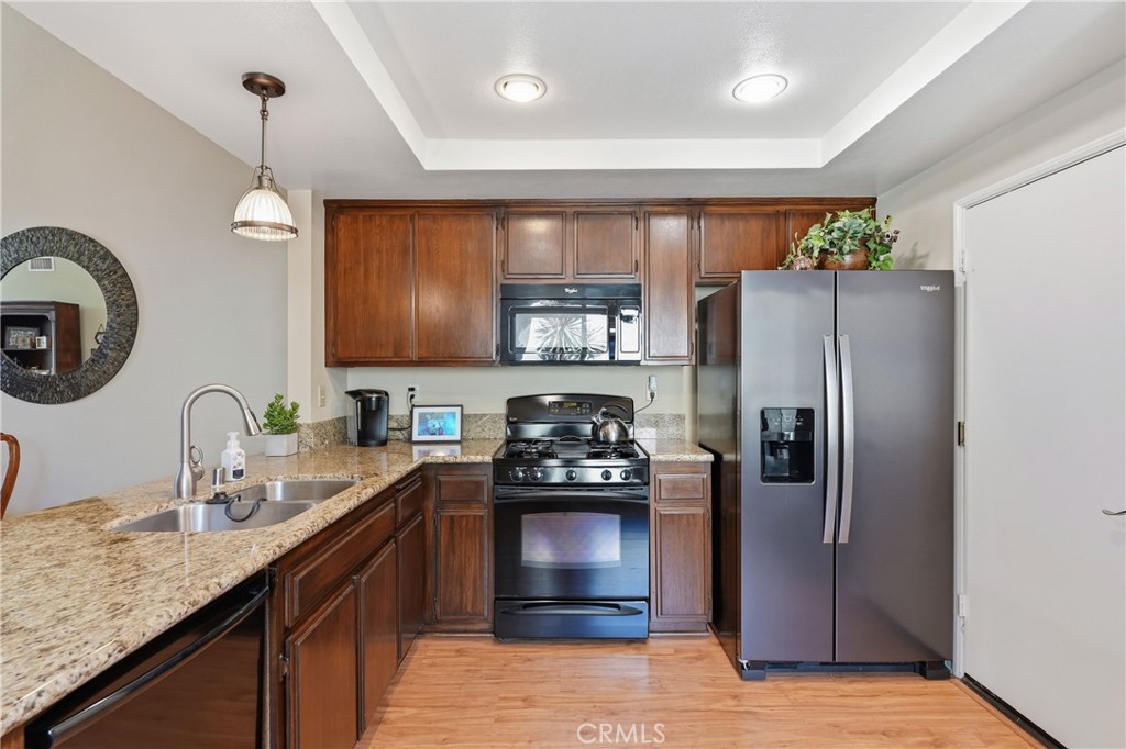 5380 Via De La Zorra