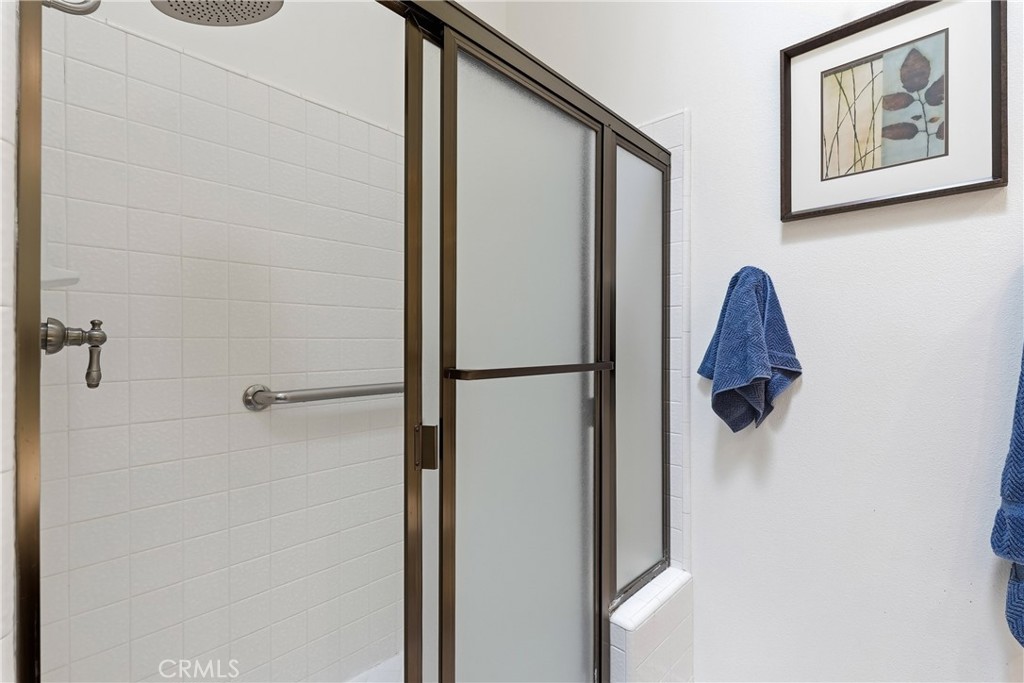 5380 Via De La Zorra