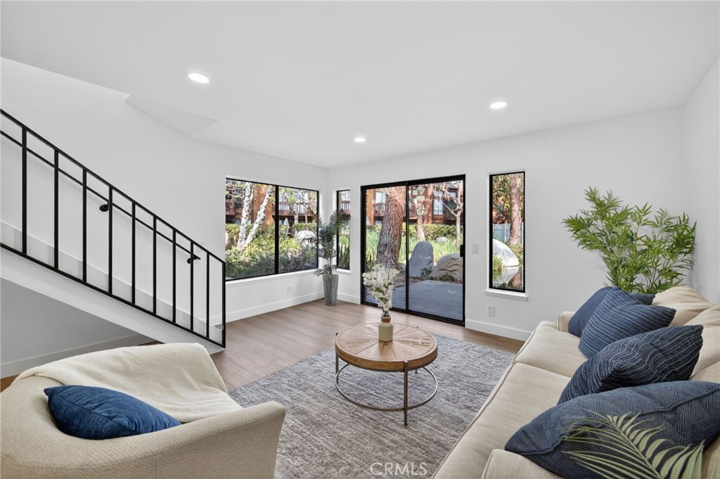 14004 Edgewater Drive