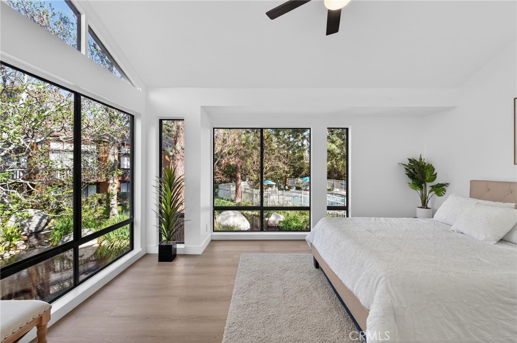 14004 Edgewater Drive