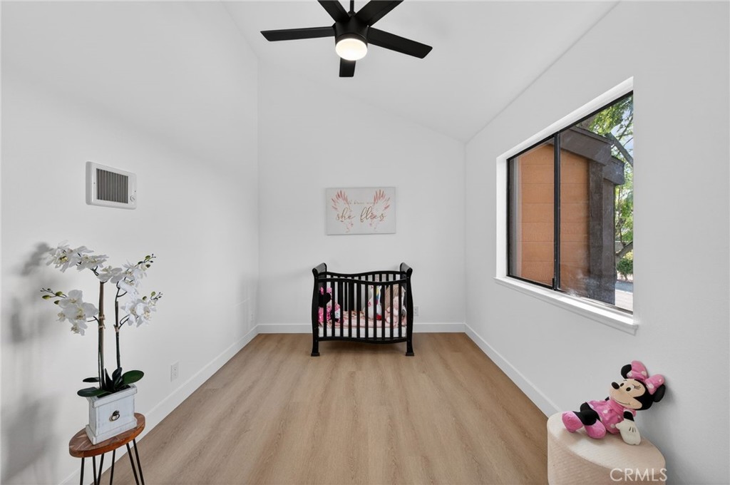 14004 Edgewater Drive