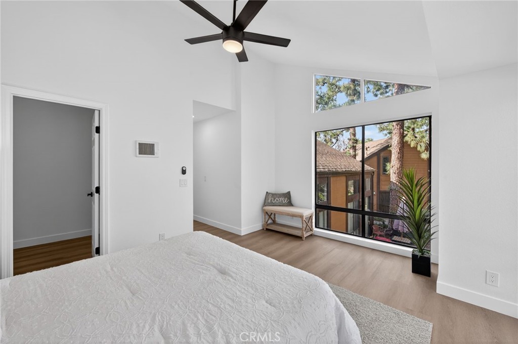 14004 Edgewater Drive