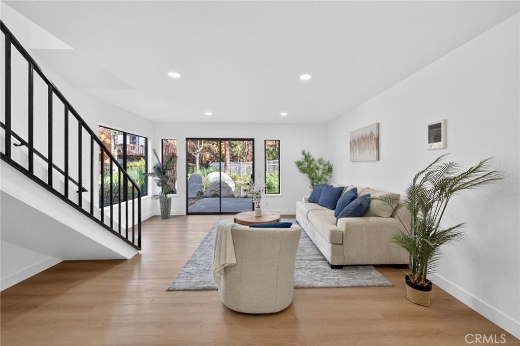 14004 Edgewater Drive