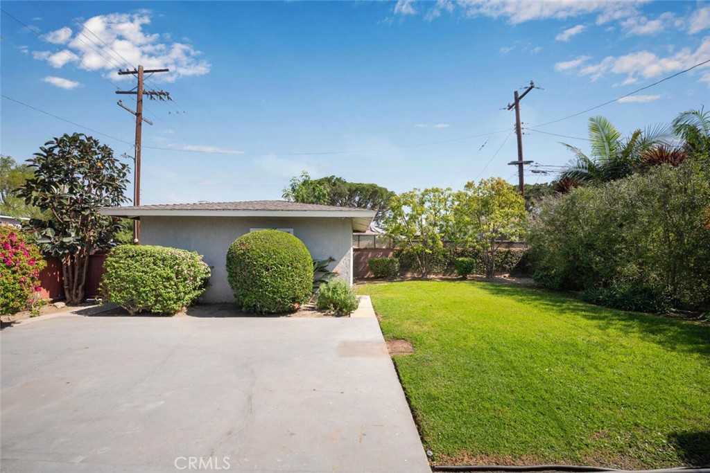 2154 N Studebaker Road