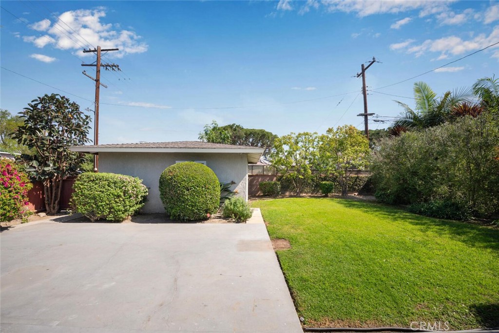 2154 N Studebaker Road