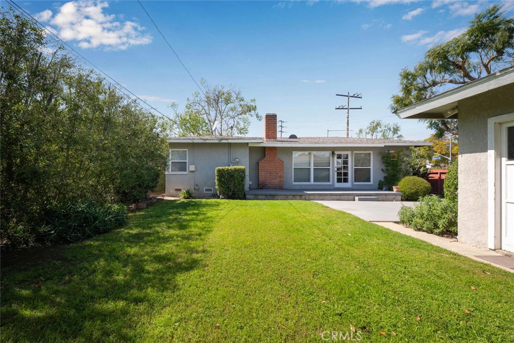 2154 N Studebaker Road