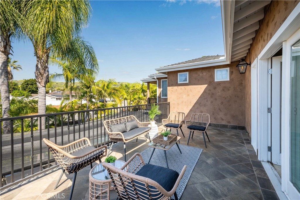 1308 Las Lomas Drive