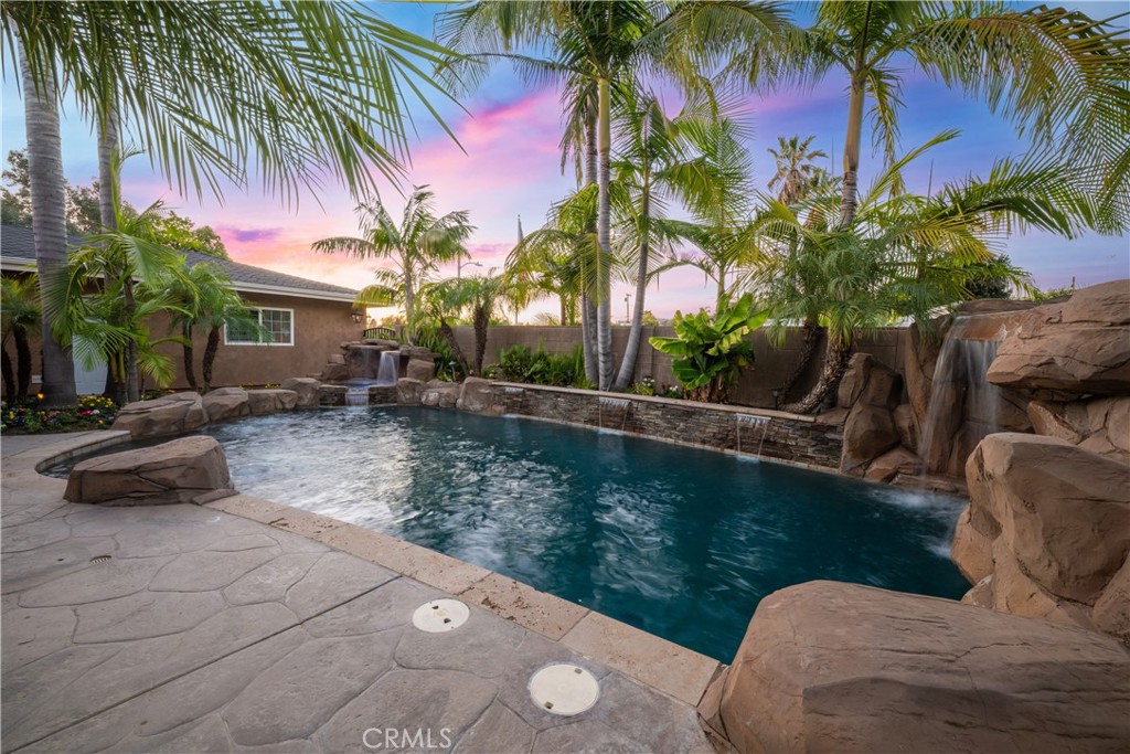 1308 Las Lomas Drive