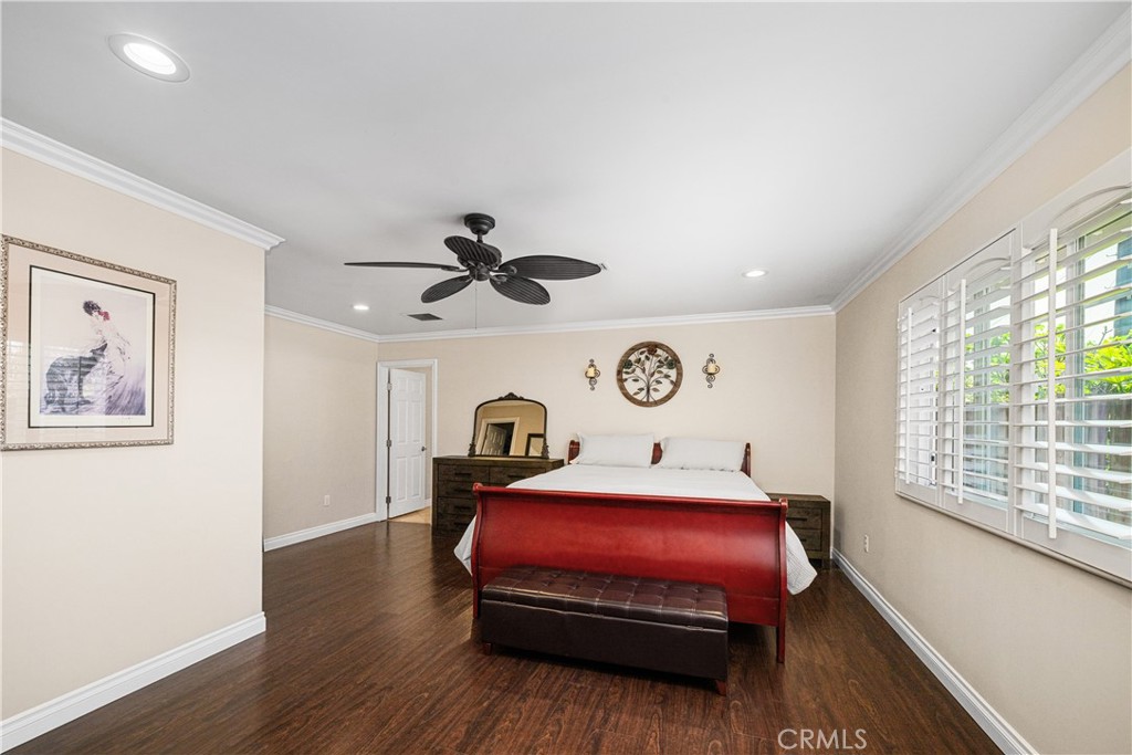 1308 Las Lomas Drive