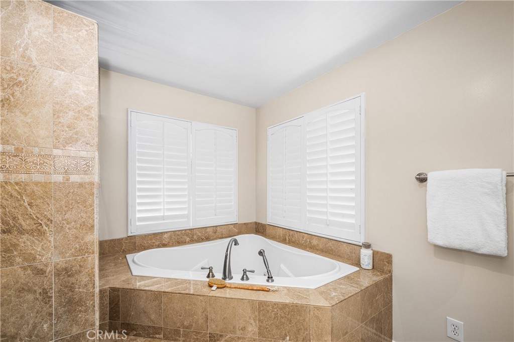 1308 Las Lomas Drive