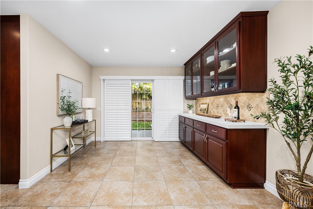 1308 Las Lomas Drive