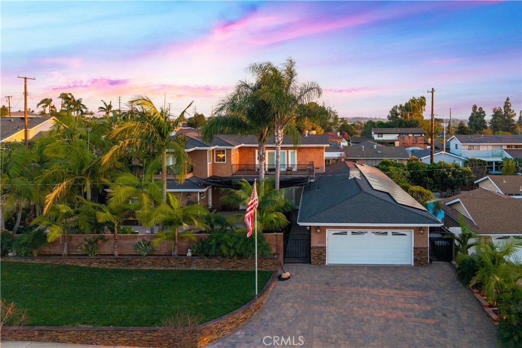 1308 Las Lomas Drive