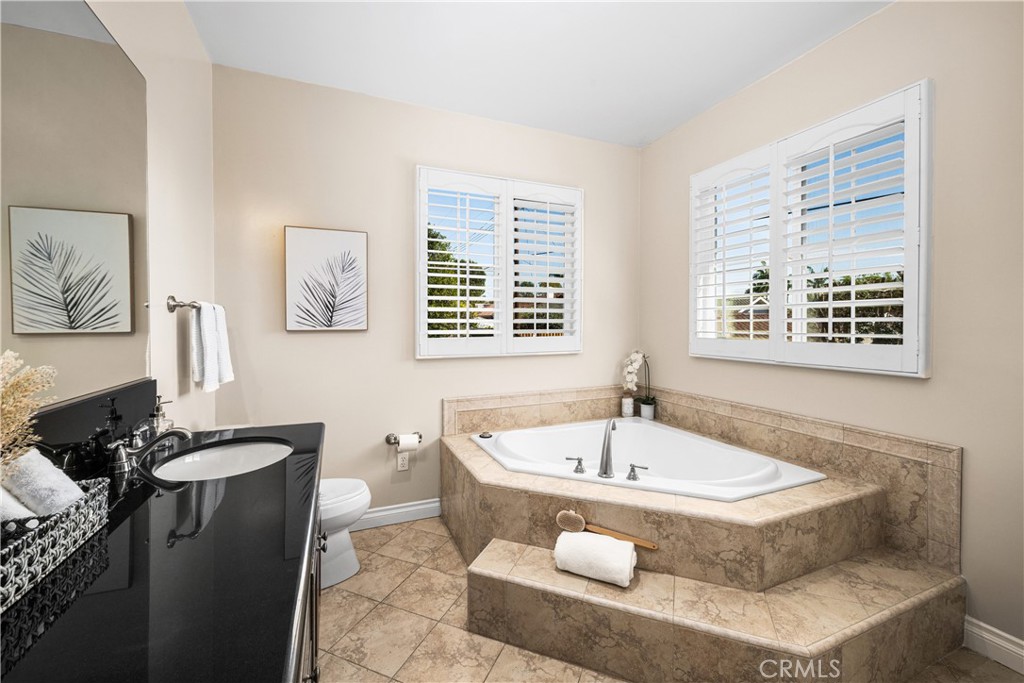 1308 Las Lomas Drive