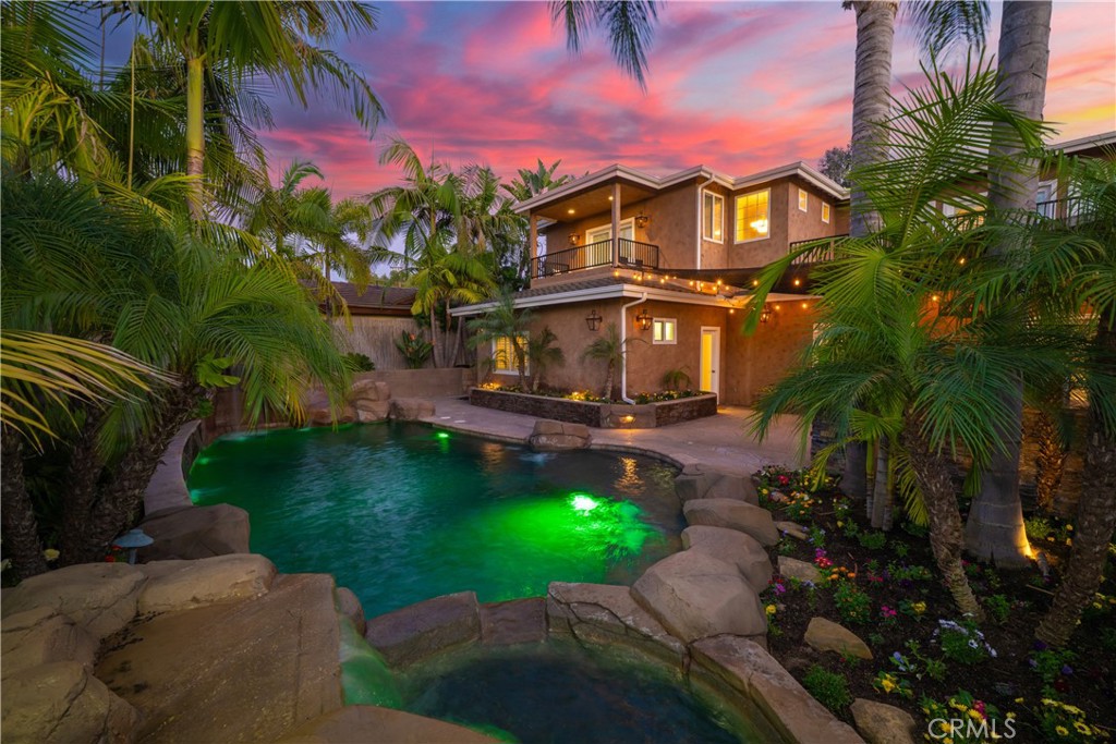 1308 Las Lomas Drive