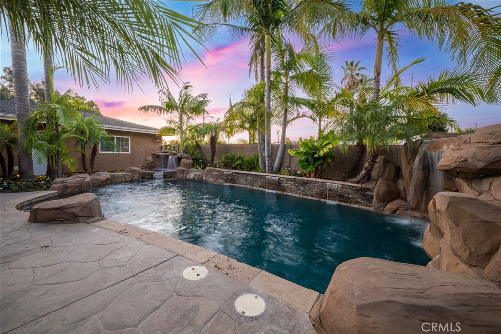 1308 Las Lomas Drive