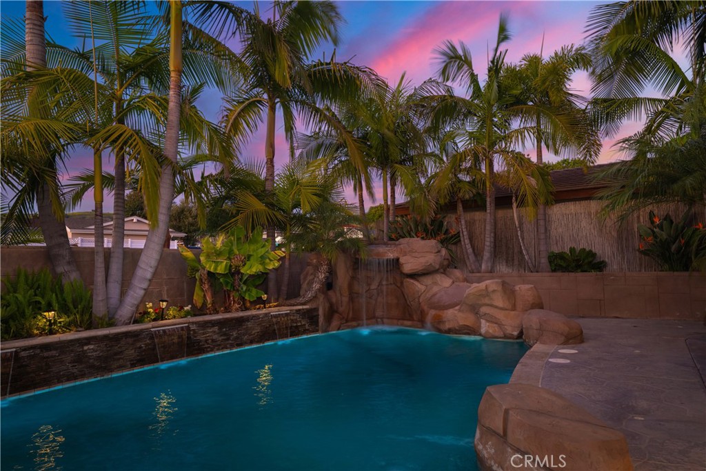 1308 Las Lomas Drive