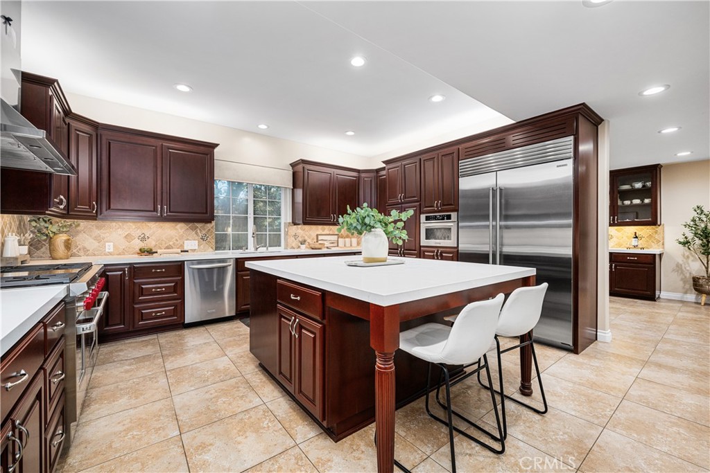 1308 Las Lomas Drive