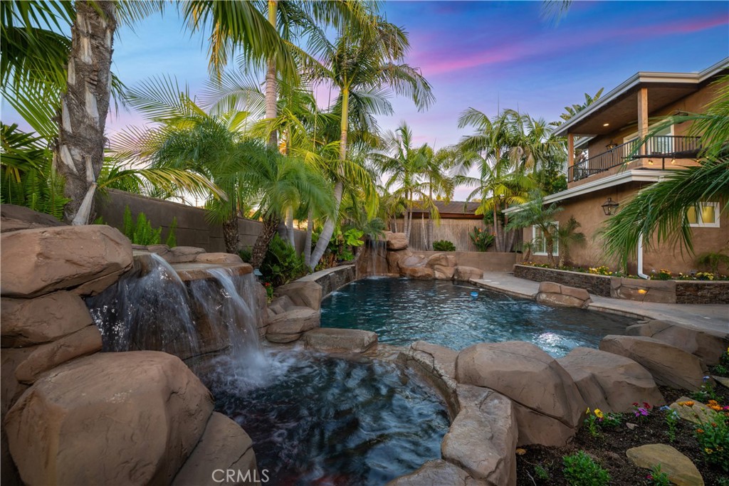 1308 Las Lomas Drive