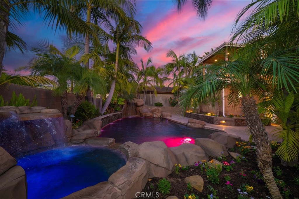 1308 Las Lomas Drive