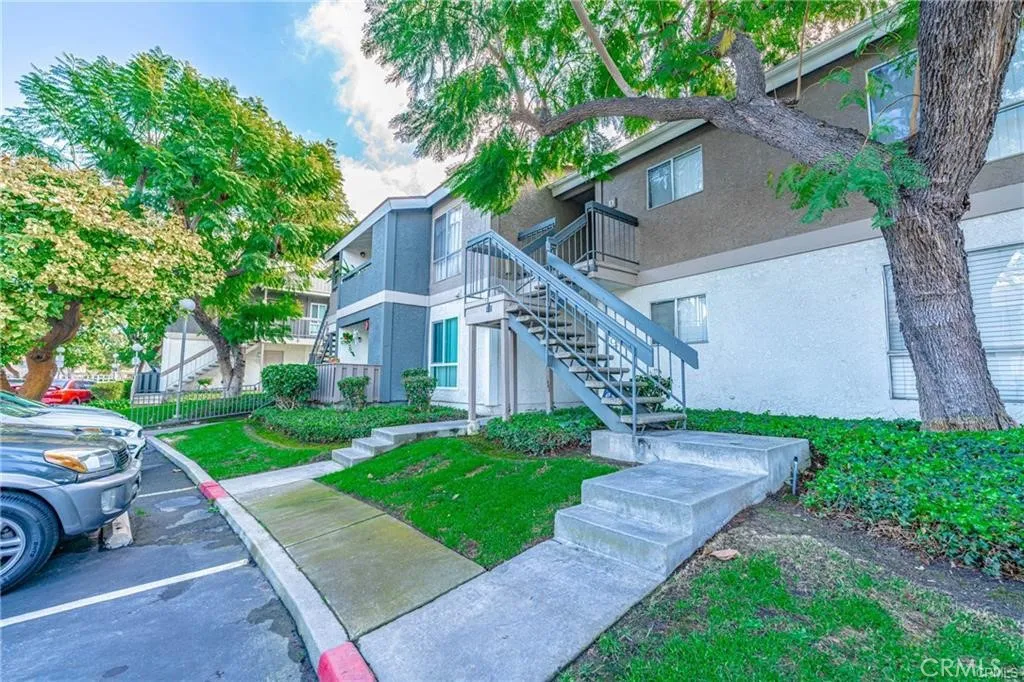 2845 S Fairview Street Unit D
