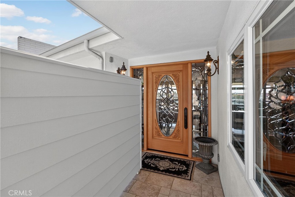 1203 Bayside