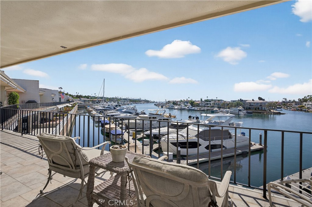 1203 Bayside