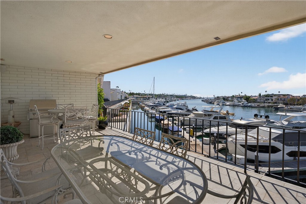 1203 Bayside