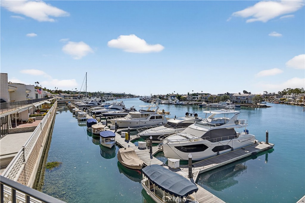 1203 Bayside